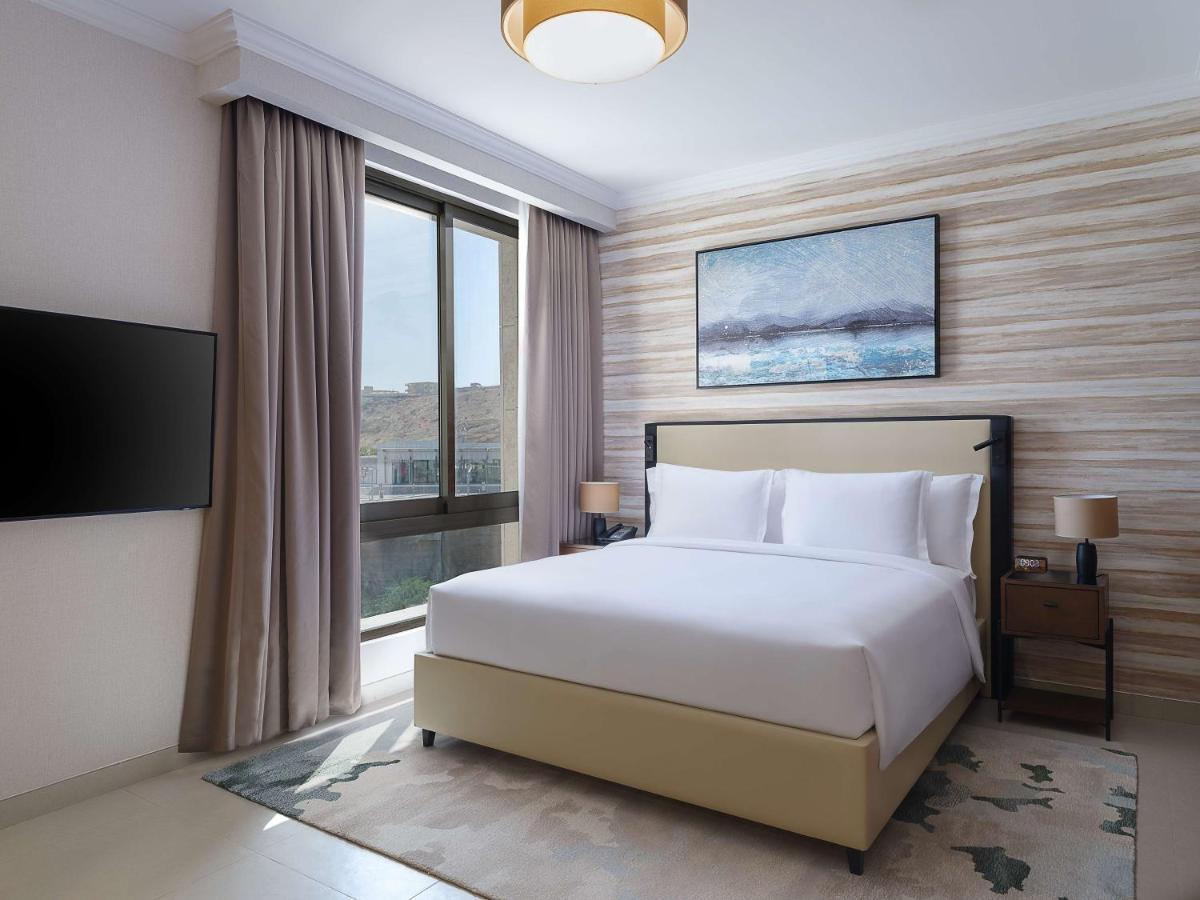 Doubletree By Hilton Muscat Qurum Εξωτερικό φωτογραφία