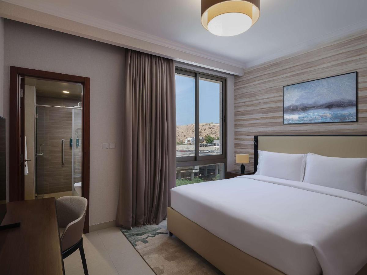 Doubletree By Hilton Muscat Qurum Εξωτερικό φωτογραφία