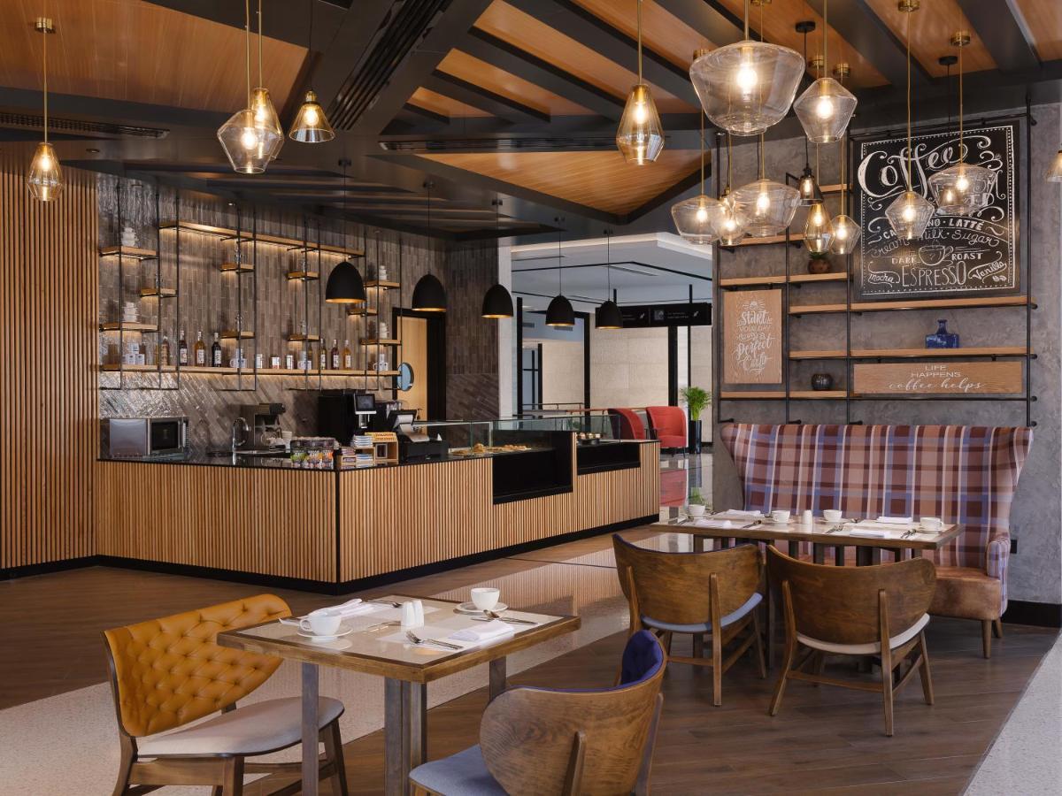 Doubletree By Hilton Muscat Qurum Εξωτερικό φωτογραφία
