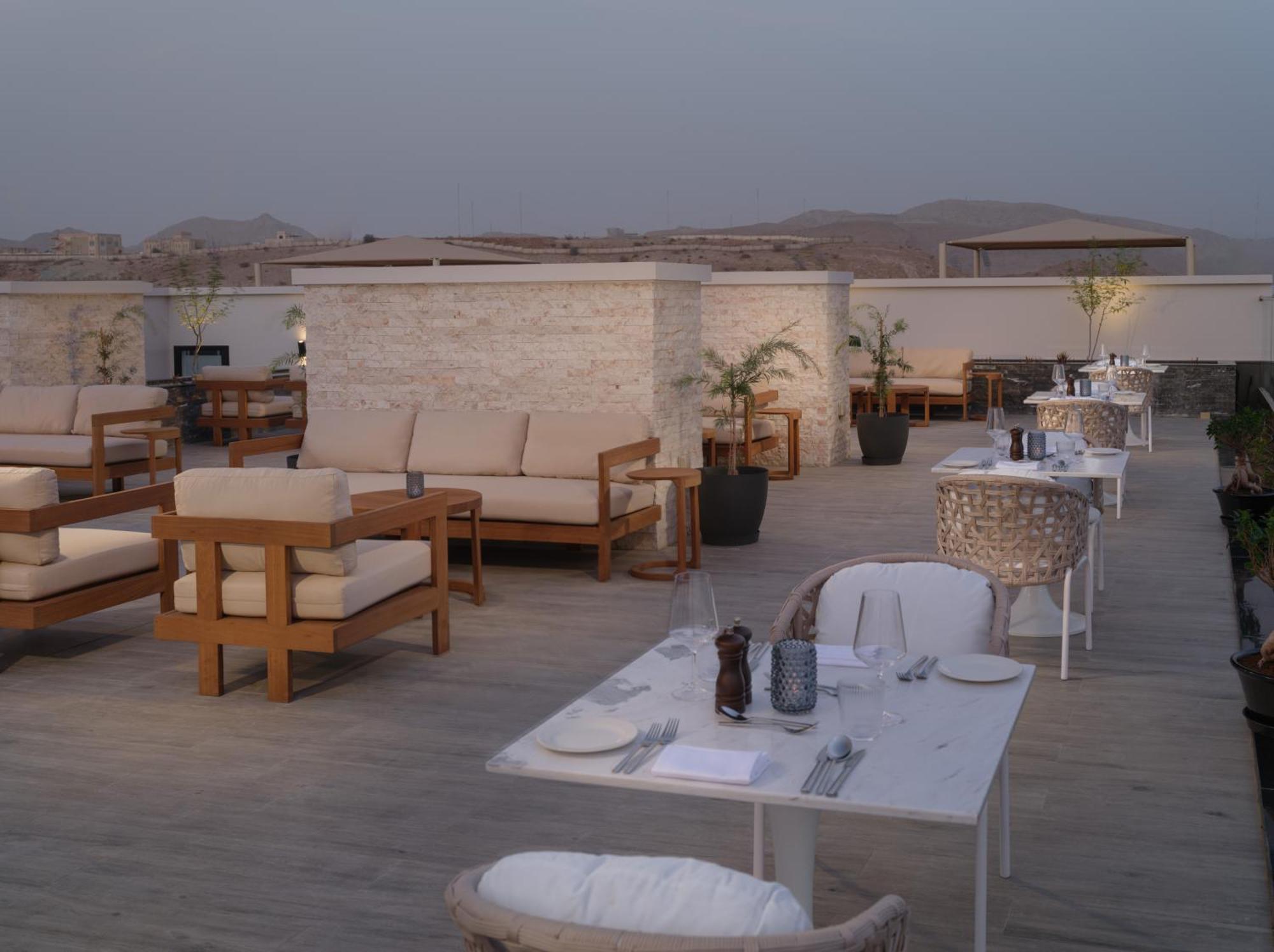 Doubletree By Hilton Muscat Qurum Εξωτερικό φωτογραφία