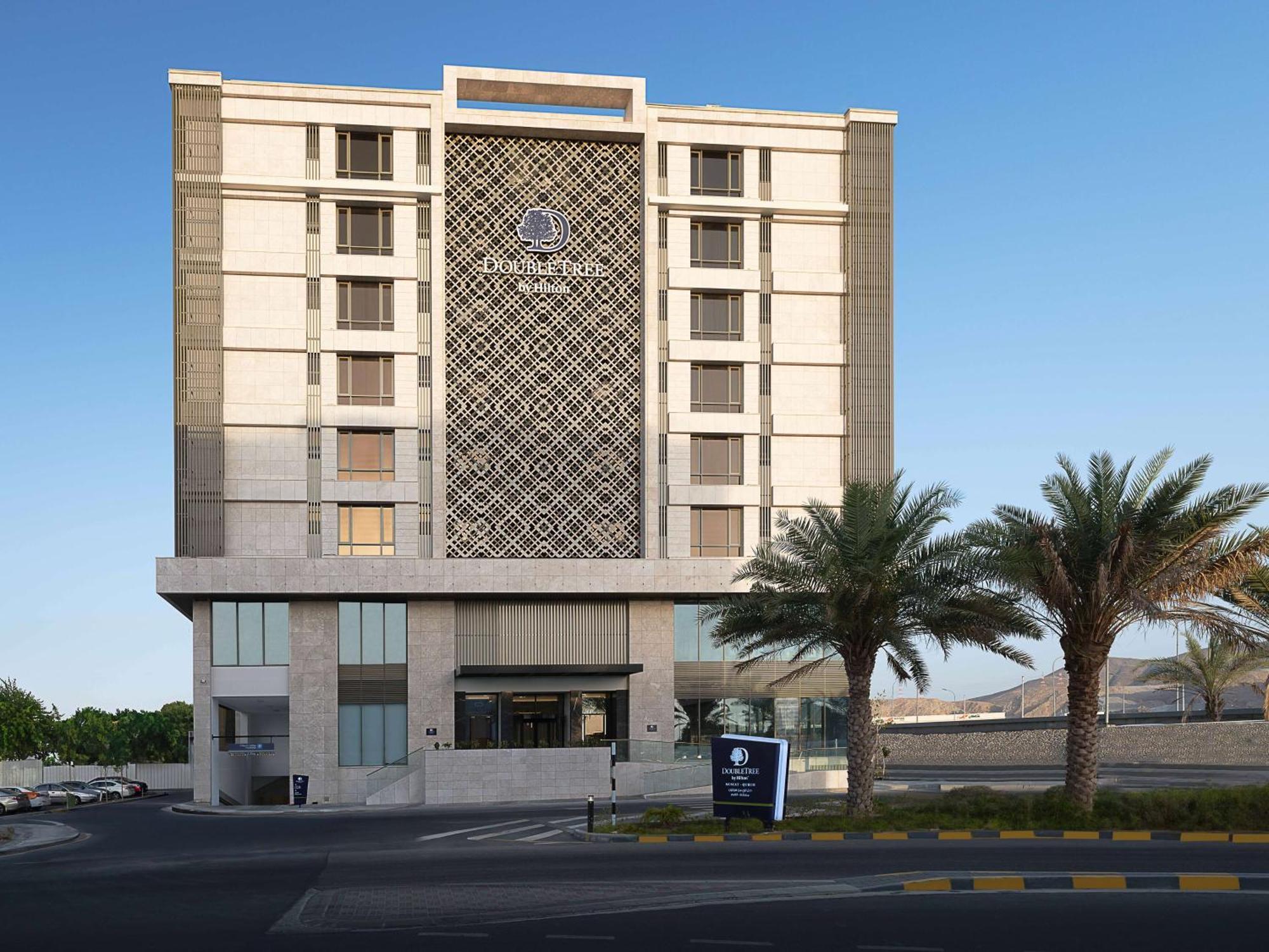 Doubletree By Hilton Muscat Qurum Εξωτερικό φωτογραφία